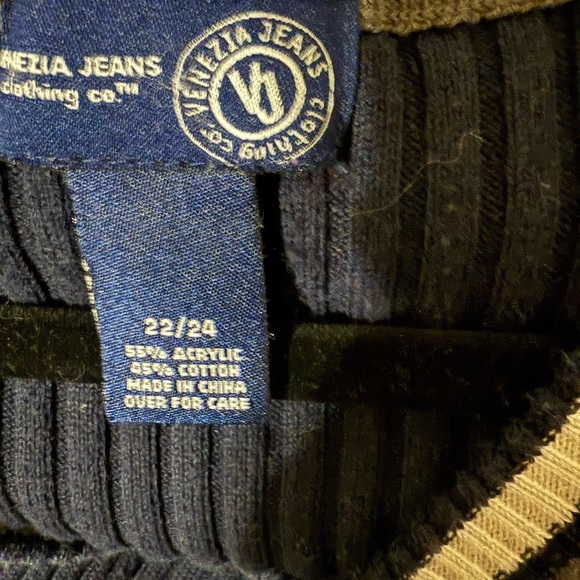 Venezia Jeans Sweater Vest - Picture 7 of 7